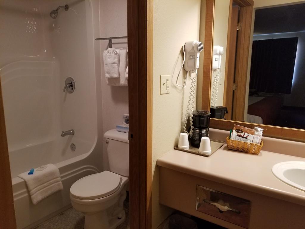American Eagle Inn & Suites Бренсън Екстериор снимка