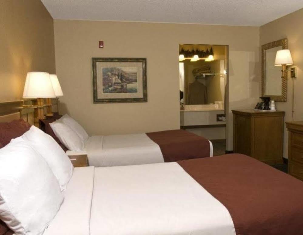 American Eagle Inn & Suites Бренсън Екстериор снимка