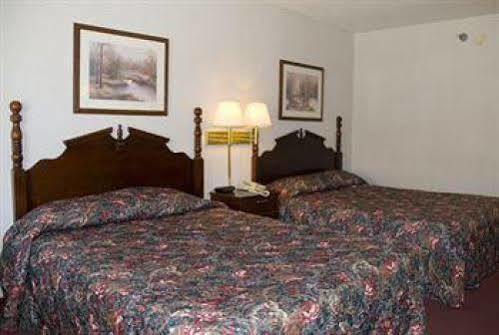 American Eagle Inn & Suites Бренсън Екстериор снимка